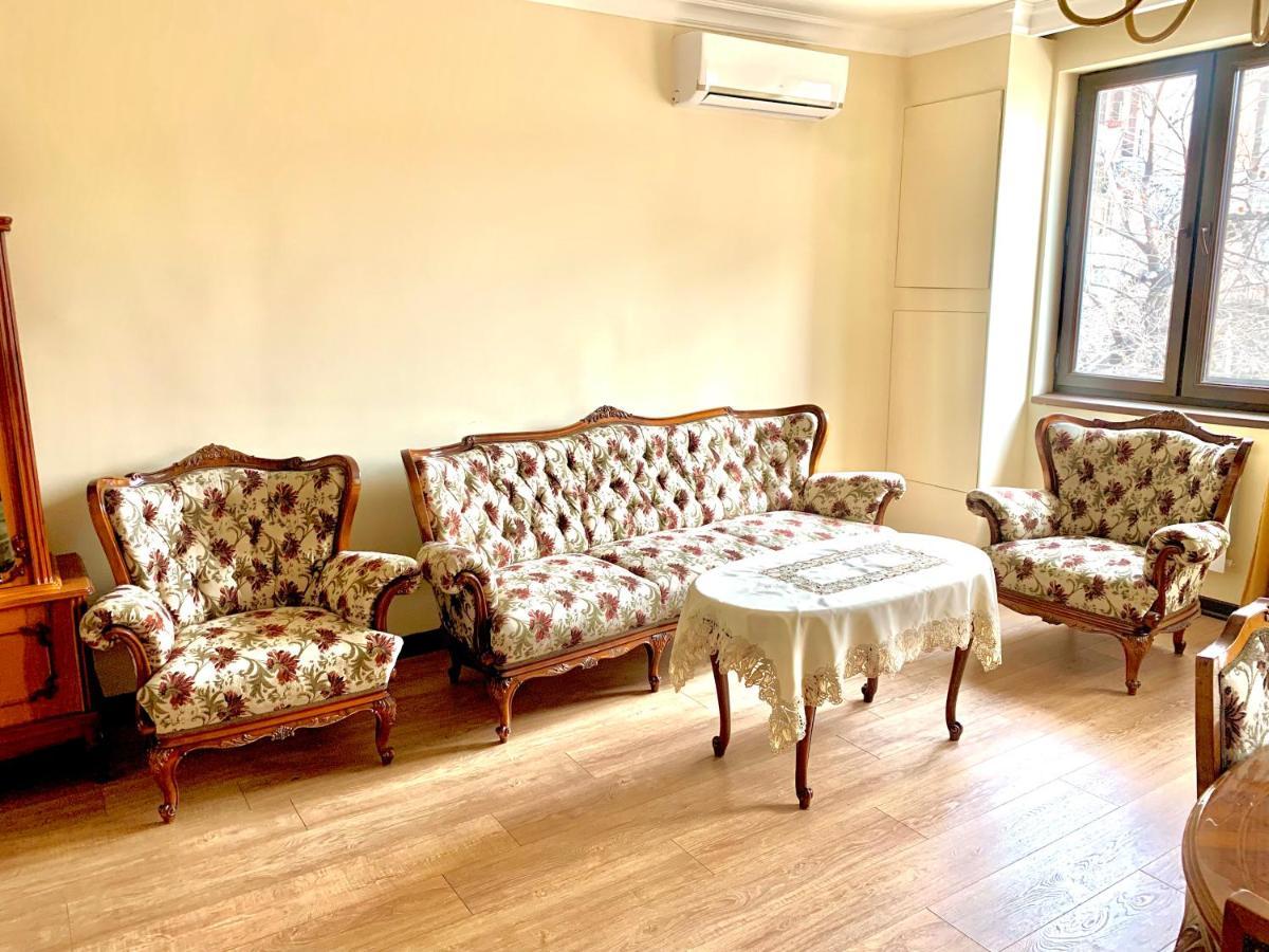 Koryun Apartment Ереван Экстерьер фото